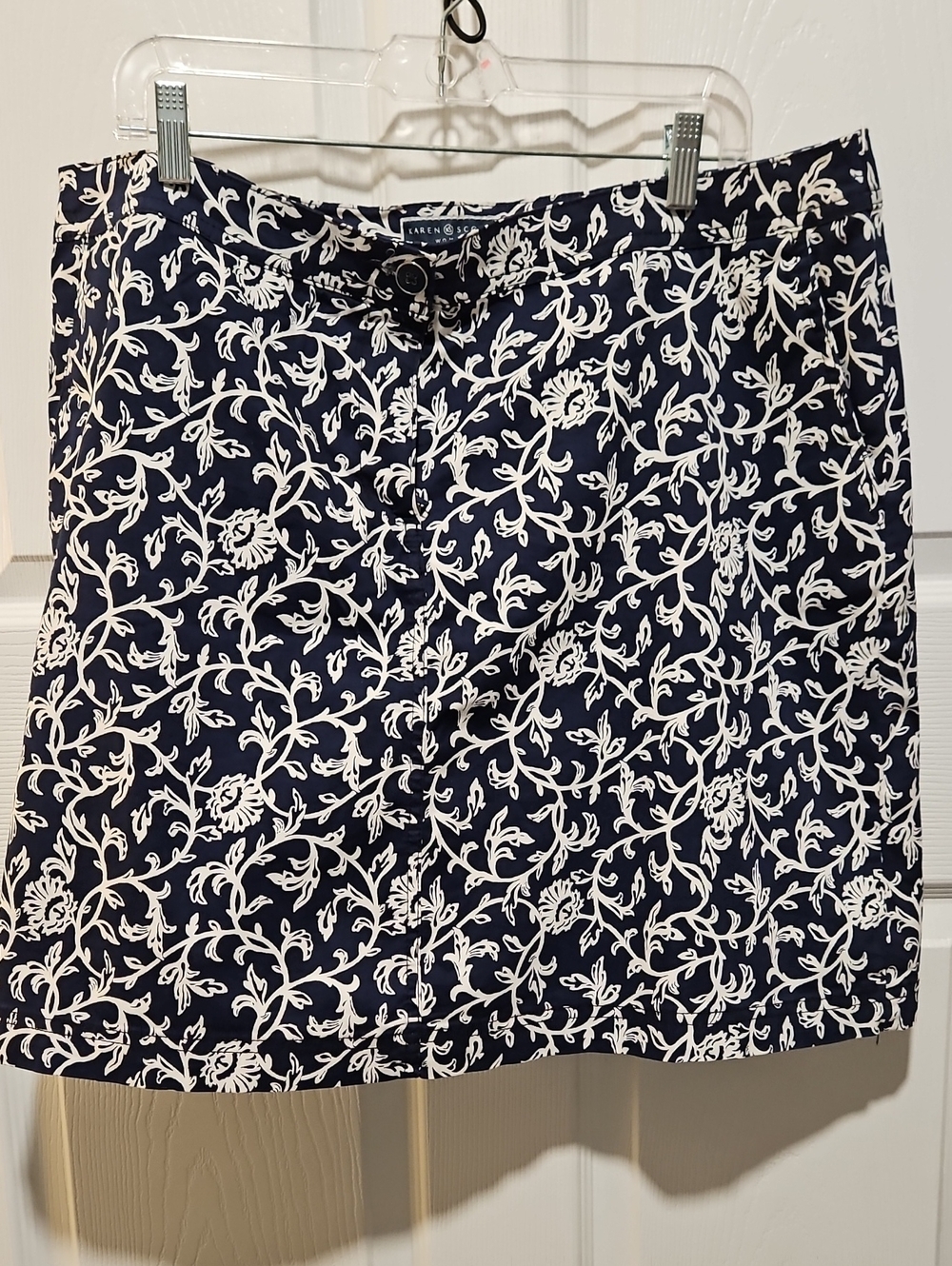 Karen Scott Navy and White Floral A-Line Skort